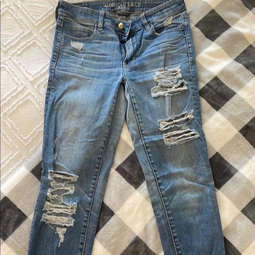 American Eagle Women’s Size 6 skinny jeans